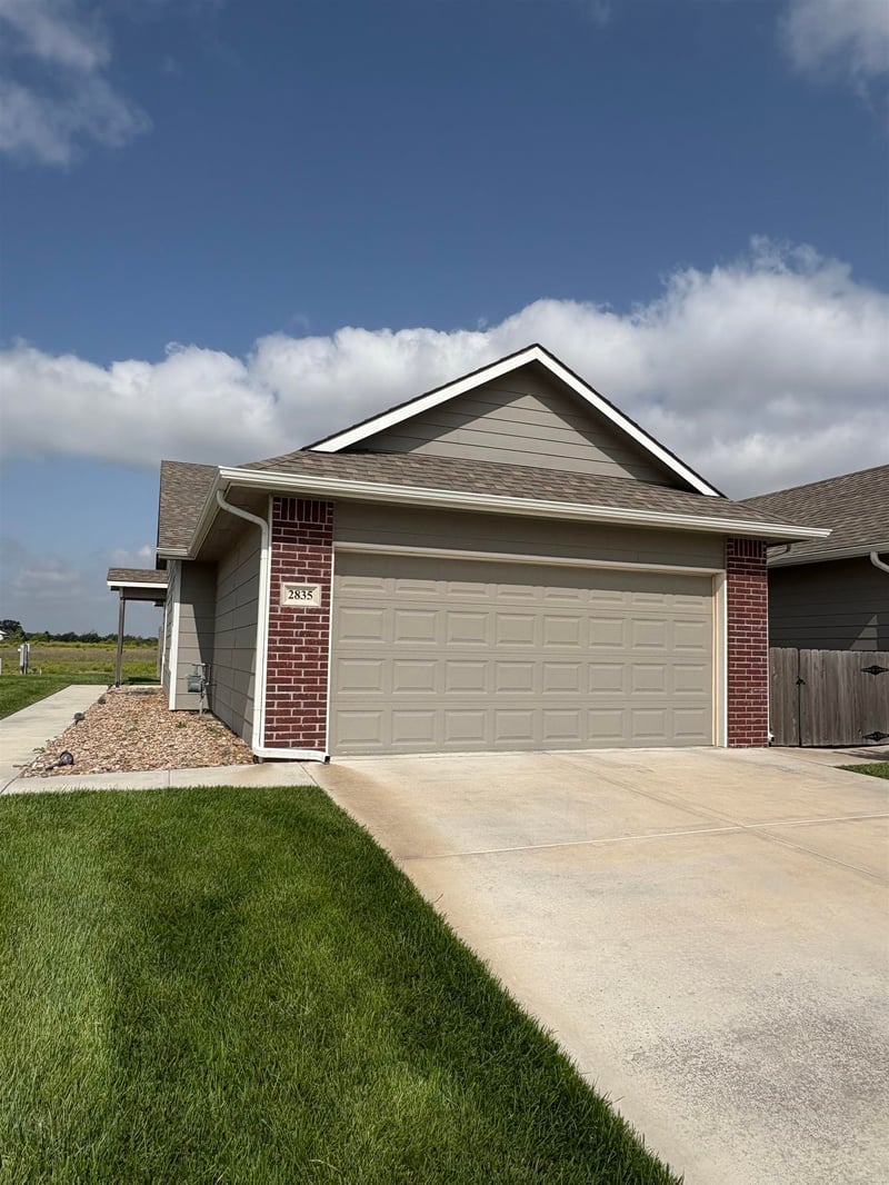 2805-2807 55th Ct N, Wichita, KS 67204