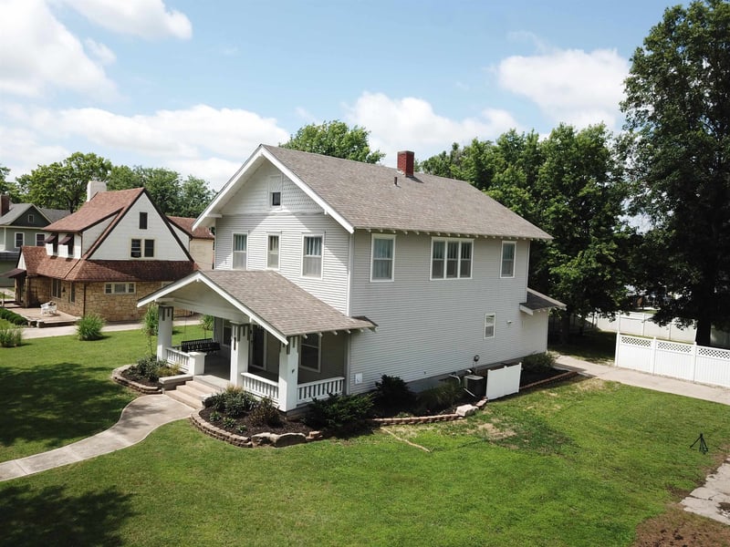 121 N Myrtle, Eureka, KS 67045