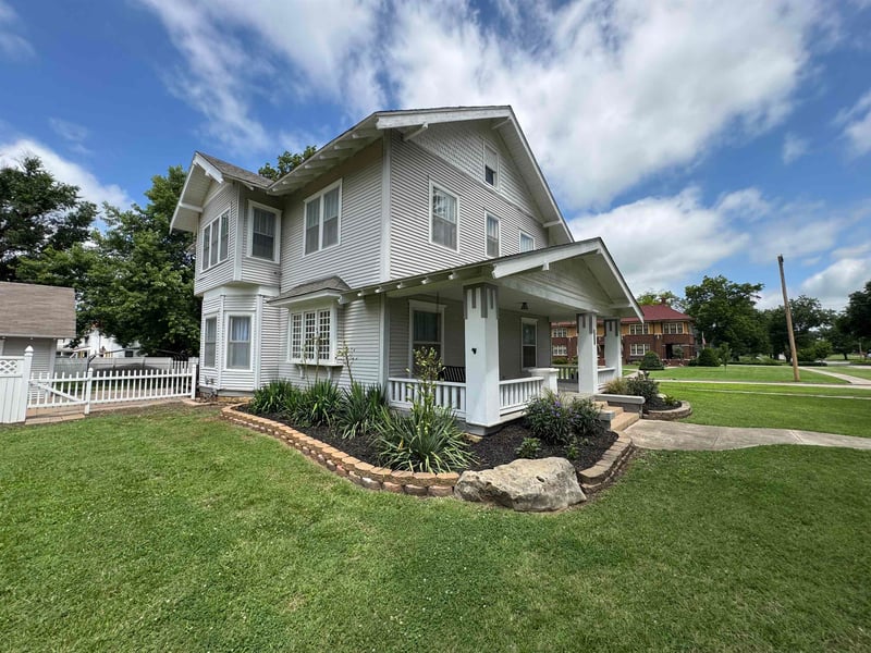 121 N Myrtle, Eureka, KS 67045