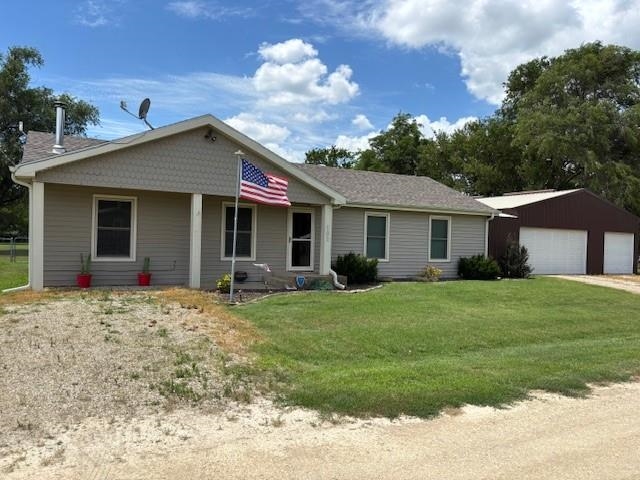 102 S Mill St, New Cambria, KS 67470