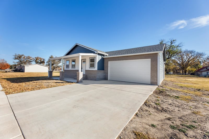 126 S Colorado, Burrton, KS 67020