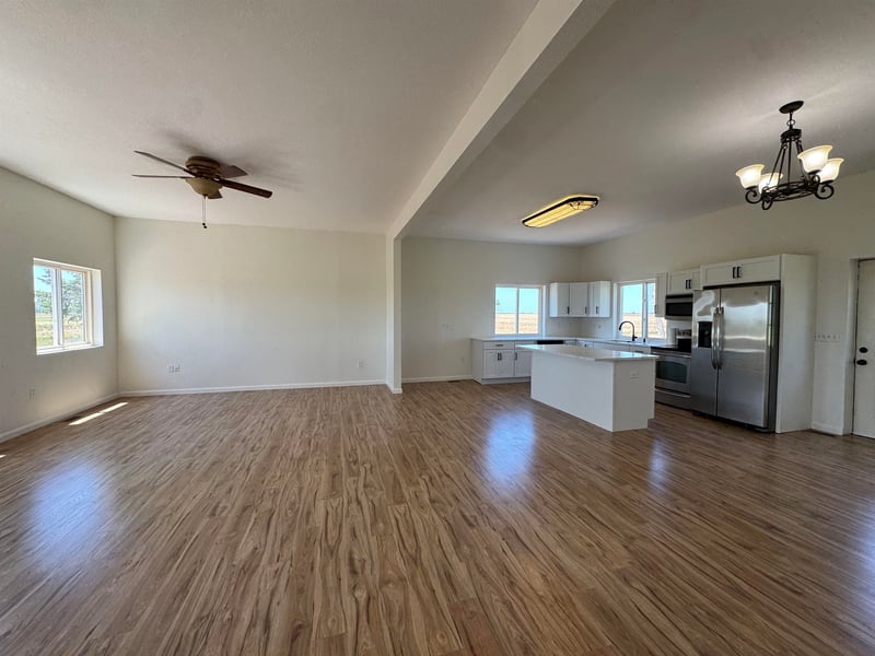 1604 E Pretty Prairie Rd, Pretty Prairie, KS 67570