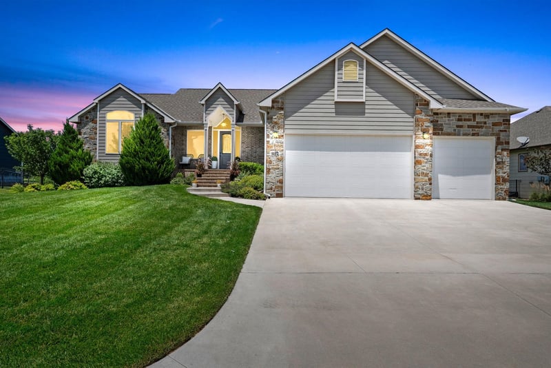 1112 E Park Glen St, Clearwater, KS 67026