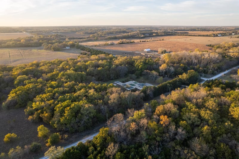19031 SW Tawakoni Rd, Douglass, KS 67039
