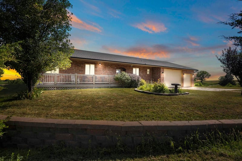 105 Jet Cir, Brookville, KS 67425