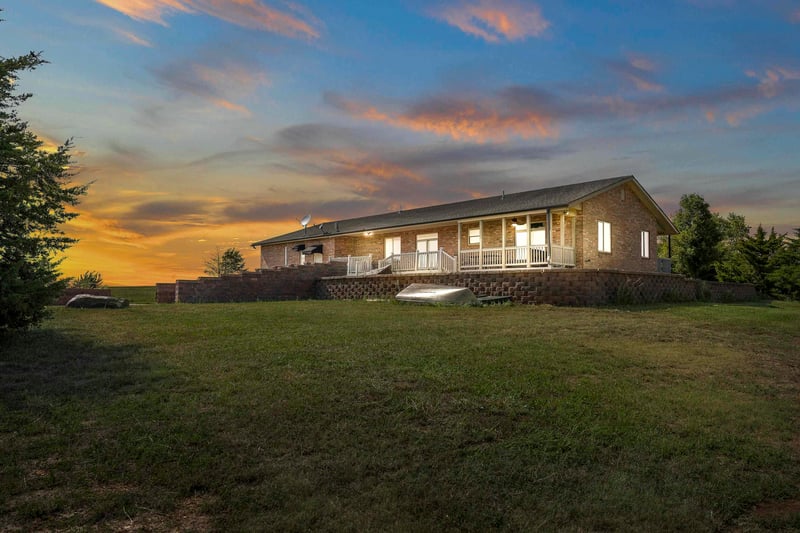 105 Jet Cir, Brookville, KS 67425