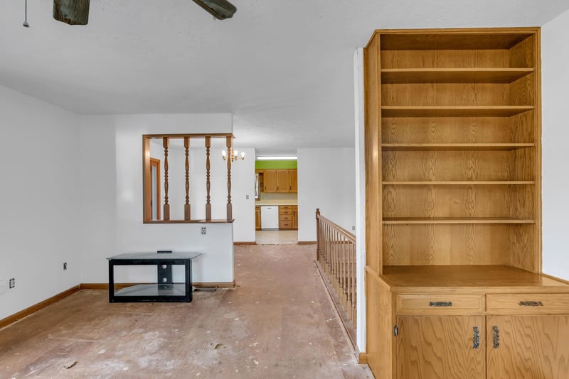 401 Edwards Ave, Moundridge, KS 67107