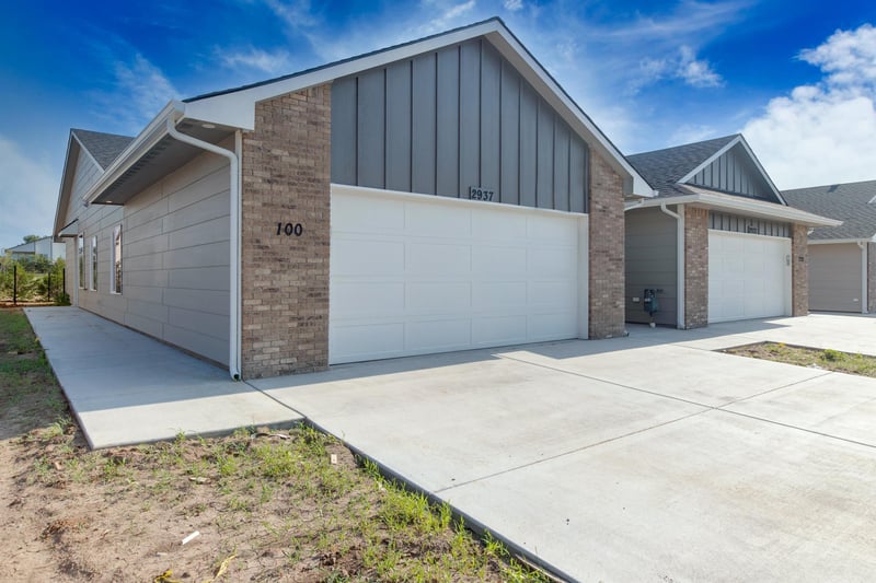 2937 Maize Ct, Wichita, KS 67215