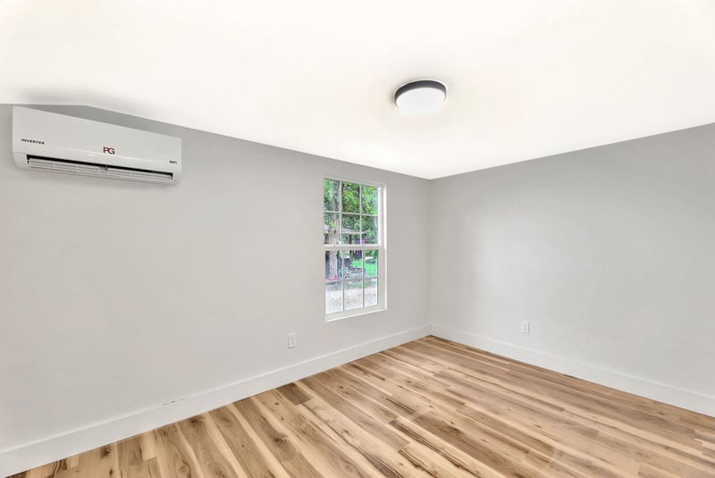 414 W High St, Leon, KS 67074