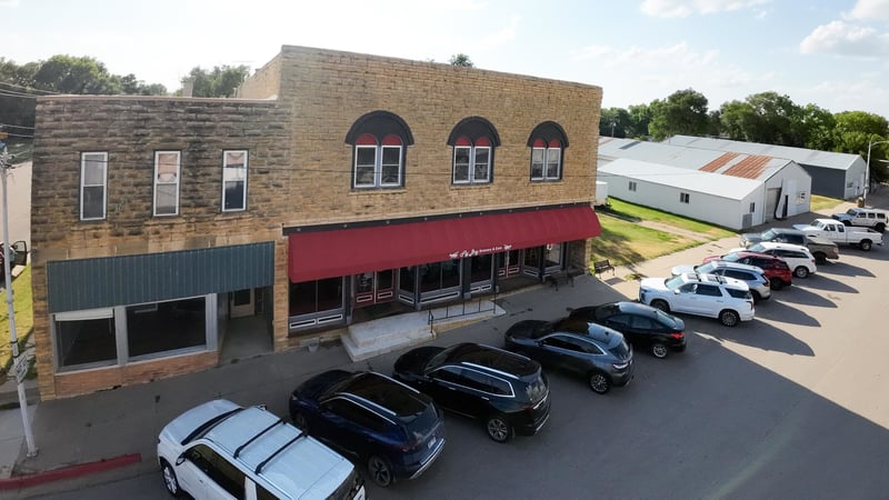 105 Main St, Sylvan Grove, KS 67481