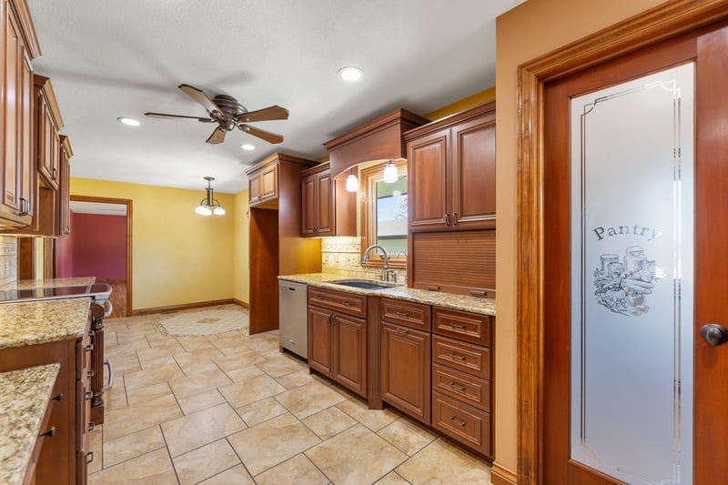 19020 W Baalman Ave, Colwich, KS 67030