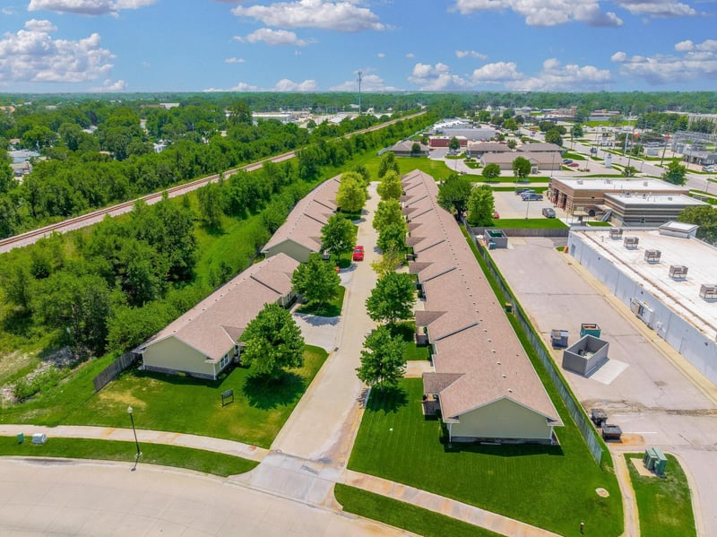 201 Karla Ave, Haysville, KS 67060