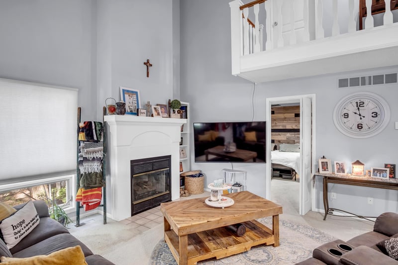 4 Pioneer Ct, Marion, KS 66861