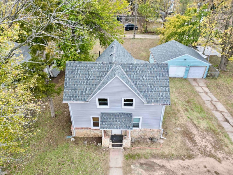 712 C St, Arkansas City, KS 67005