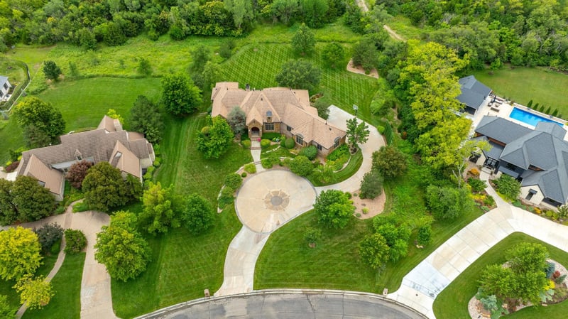 211 E Cedar Ridge Ct, Andover, KS 67002