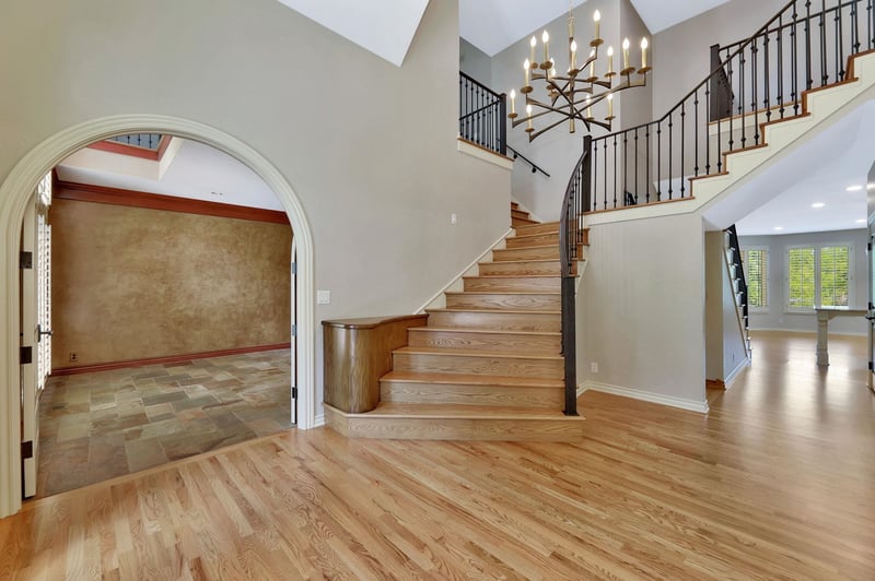 9451 E Cross Creek Ct, Wichita, KS 67206