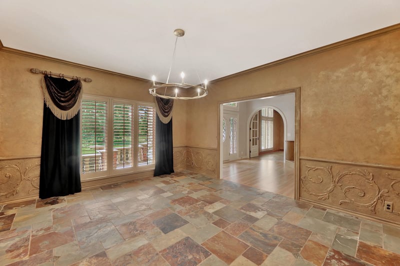 9451 E Cross Creek Ct, Wichita, KS 67206