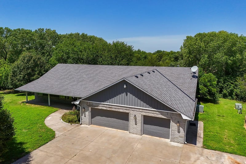 12919 W Macarthur Rd, Wichita, KS 67227