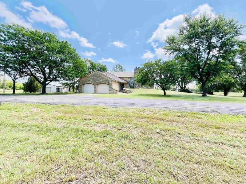14438 SW Butler Rd, Rose Hill, KS 67133