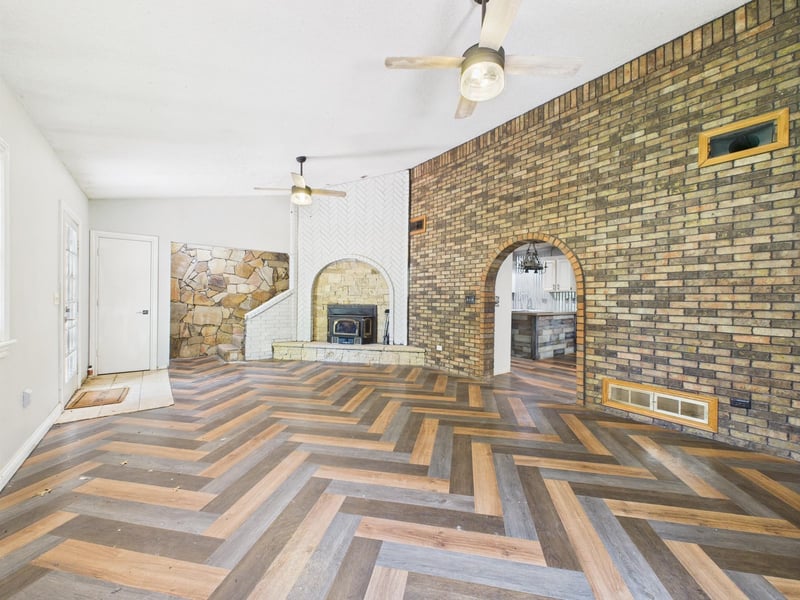 7000 W Ocieo St, Wichita, KS 67205