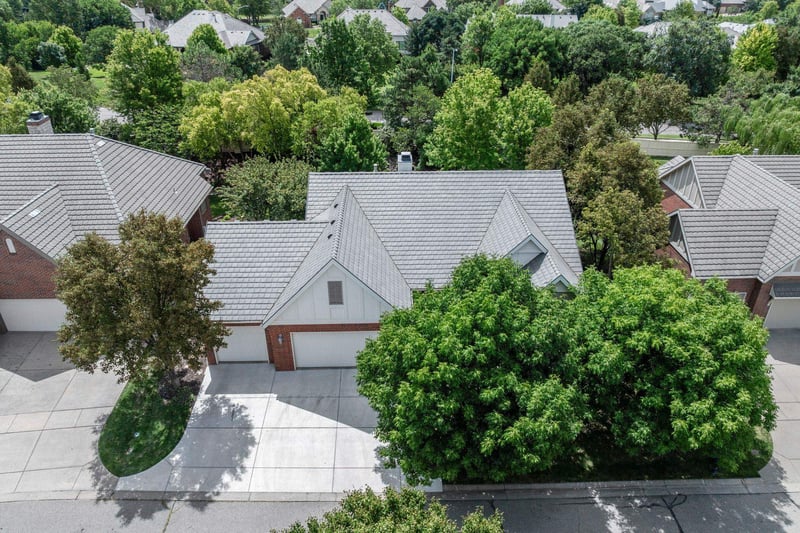8811 E Churchill Cir, Wichita, KS 67206