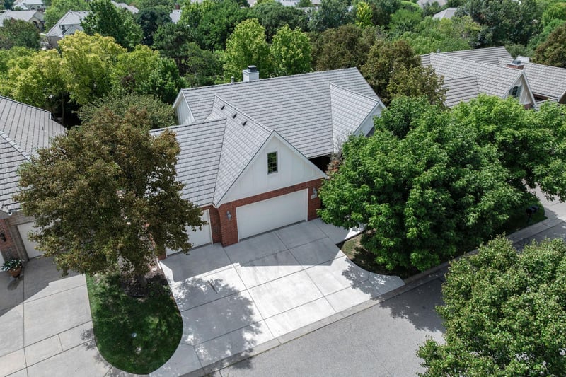 8811 E Churchill Cir, Wichita, KS 67206