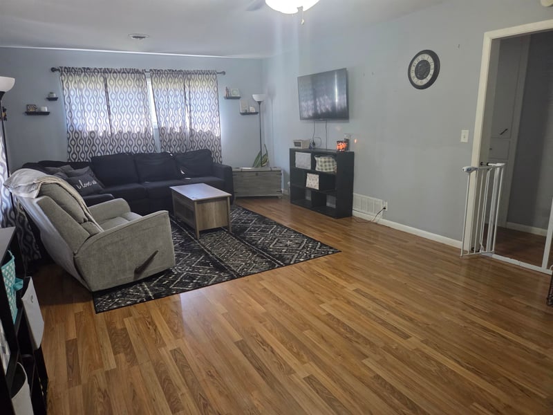320 W Adams St, Burrton, KS 67020