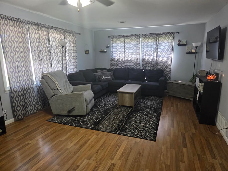320 W Adams St, Burrton, KS 67020