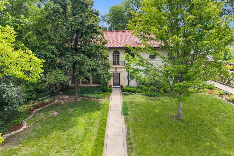 334 N Crestway, Wichita, KS 67208