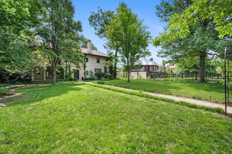 334 N Crestway, Wichita, KS 67208
