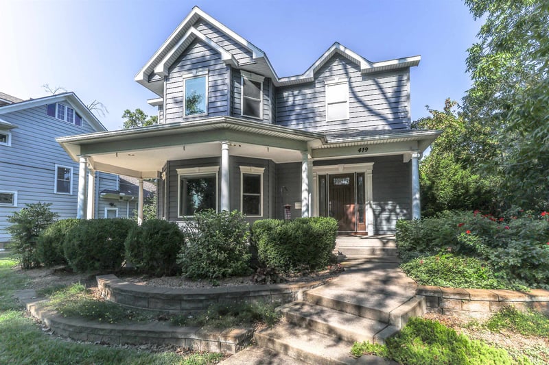 419 Spruce St, Halstead, KS 67056