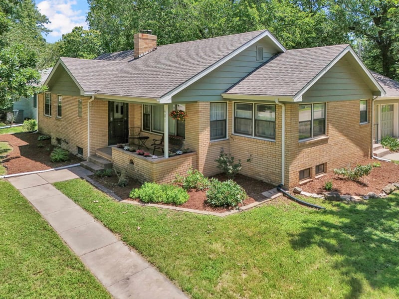 401 E 24th St, North Newton, KS 67117