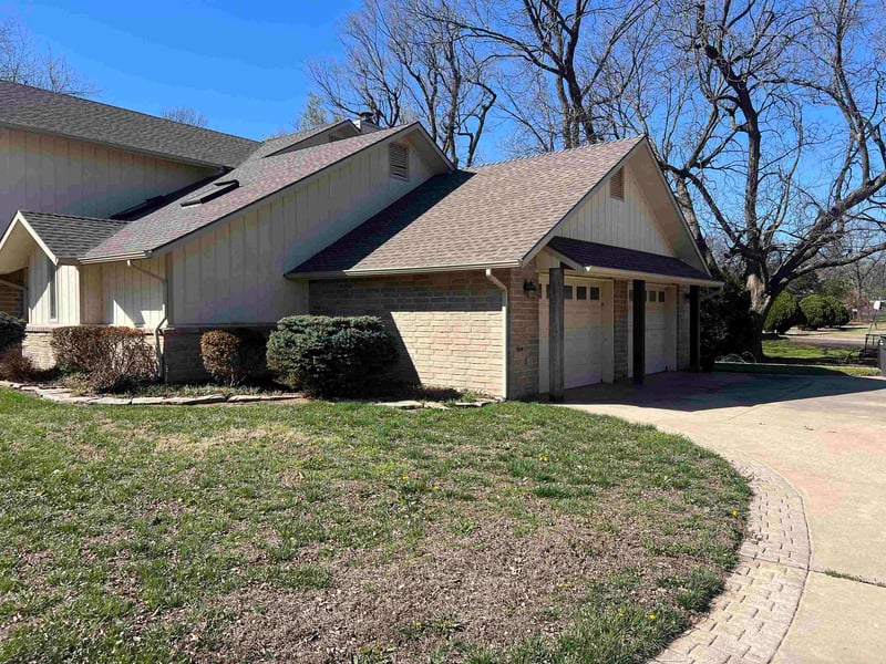 2305 Squirrel Rn, Arkansas City, KS 67005
