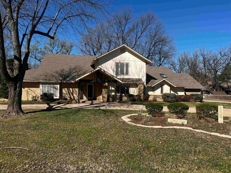2305 Squirrel Rn, Arkansas City, KS 67005
