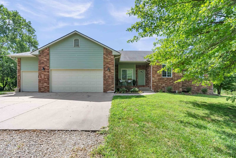 3838 S 154th St E, Wichita, KS 67232