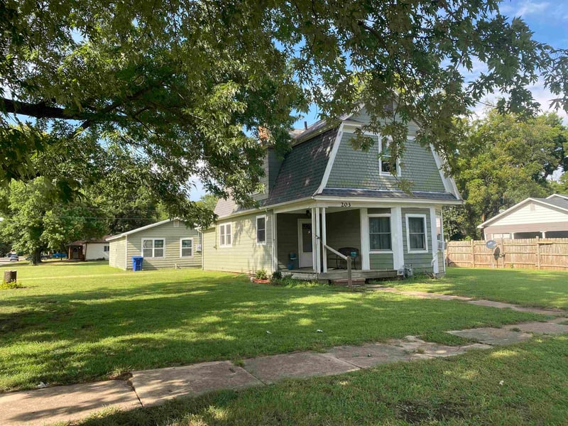 203 E Olive, Oxford, KS 67119