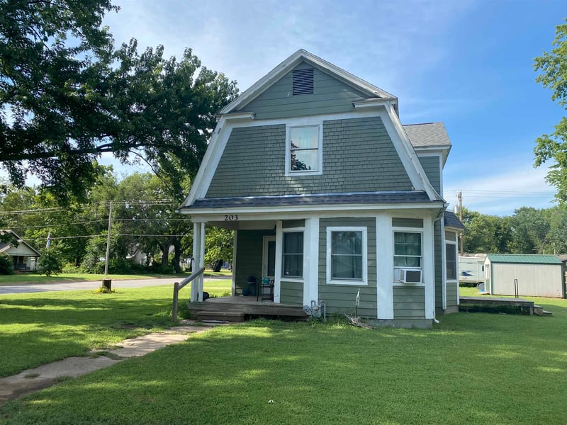 203 E Olive, Oxford, KS 67119