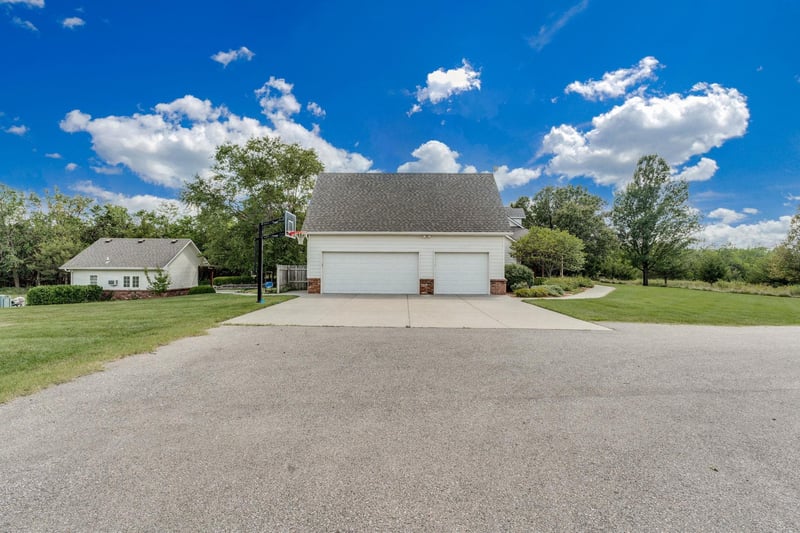 3400 N 127th St E, Wichita, KS 67226