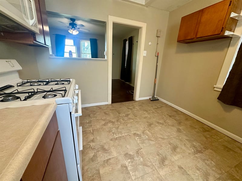 4636 Harry St, Wichita, KS 67218