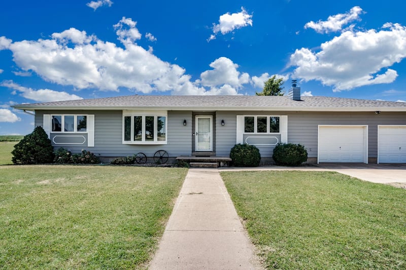 1057 NE 20 Rd, Freeport, KS 67049