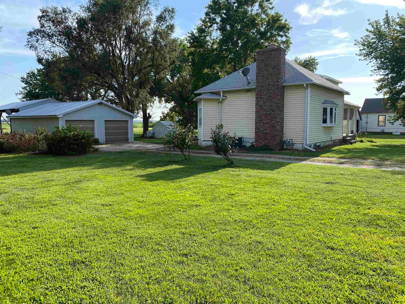 102 E Bartlett, Clifton, KS 66937