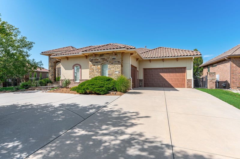 3426 N Beach Club Cir, Wichita, KS 67205