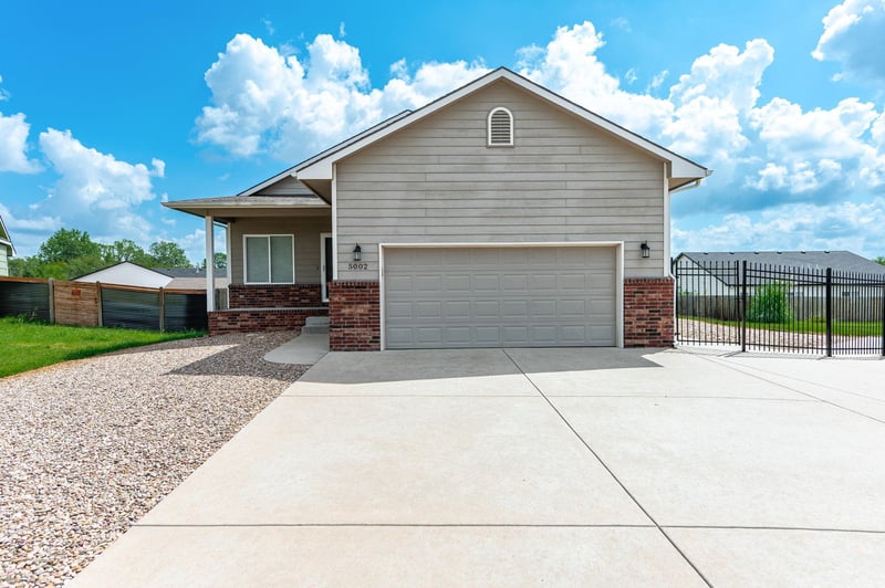 5002 S Osage Cir, Wichita, KS 67217