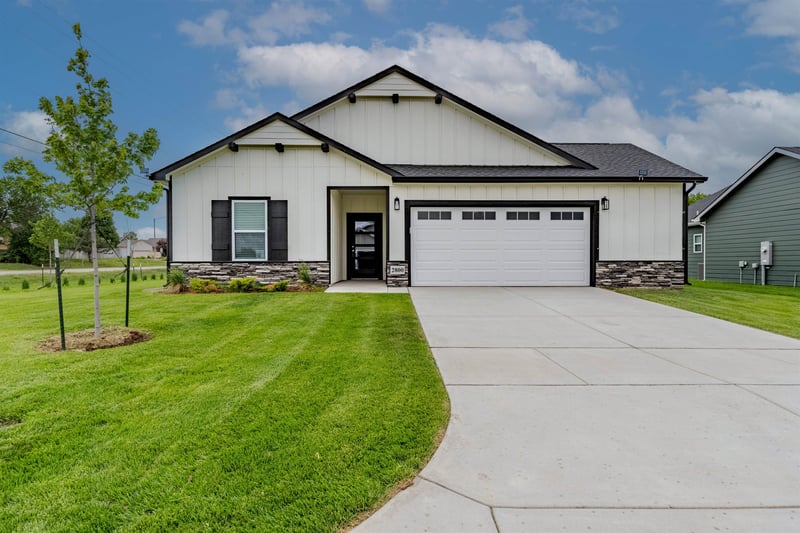 2800 Maize Ct, Wichita, KS 67215