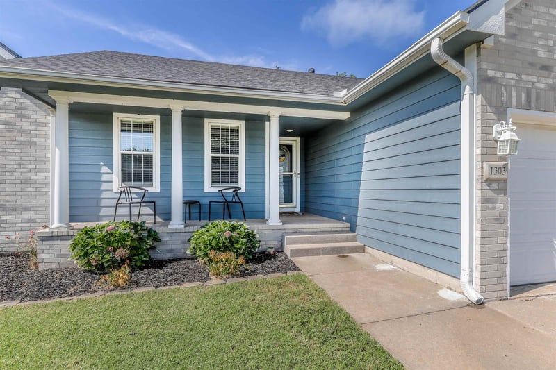 1303 Willowbrook Cir, Towanda, KS 67144