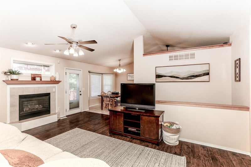 1303 Willowbrook Cir, Towanda, KS 67144