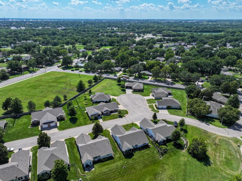 845 Tee Ct, El Dorado, KS 67042