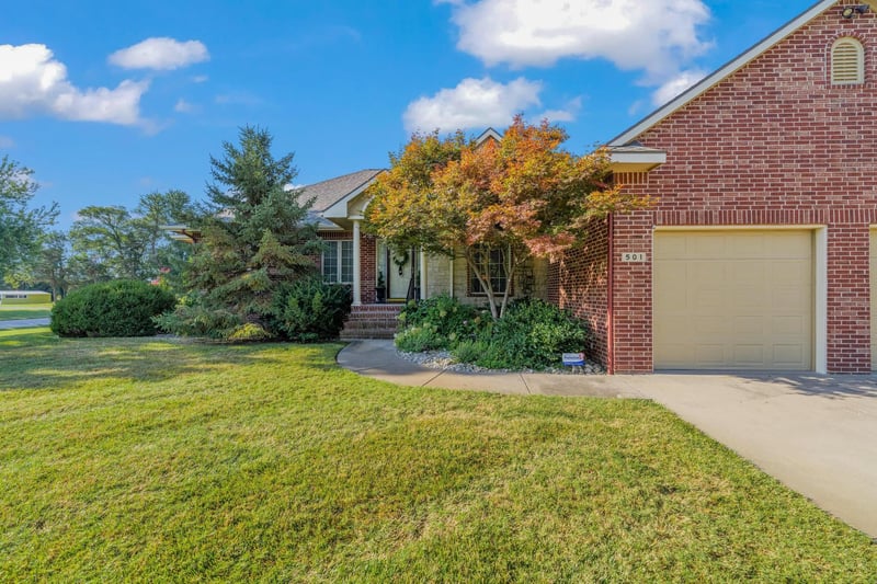 501 W Catalpa, Belle Plaine, KS 67013