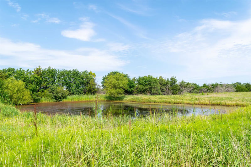1674 8th St, Severy, KS 67137