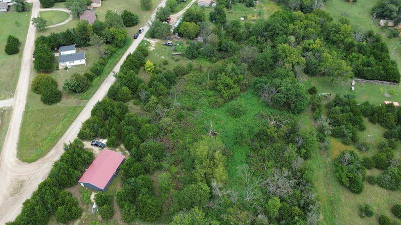 730 S Pleasantview Dr, Andover, KS 67002